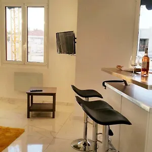 Le De Gaulle Appartement